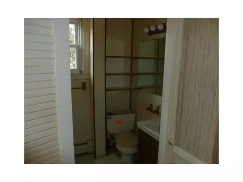 320 Long St, Warwick, RI 02886 photo 22