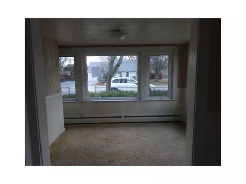 320 Long St, Warwick, RI 02886 photo 10