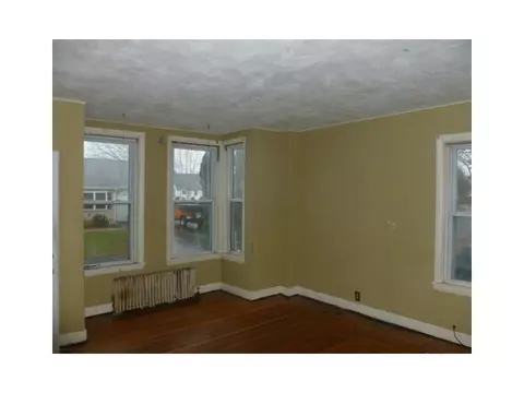 96 Lyman Ave, Warwick, RI 02888 photo 19