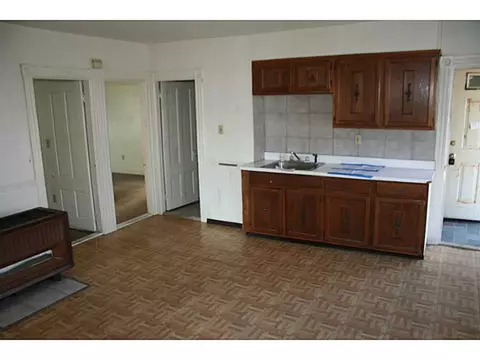 570 Privilege St, Woonsocket, RI 02895 photo 4