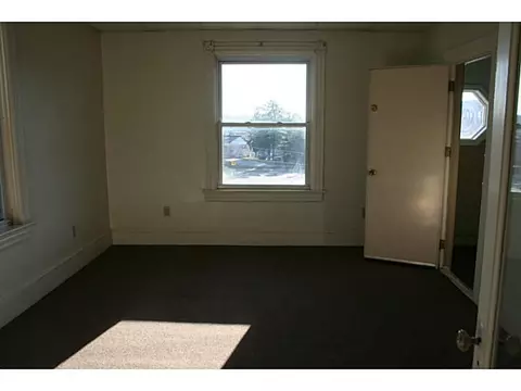 570 Privilege St, Woonsocket, RI 02895 photo 11