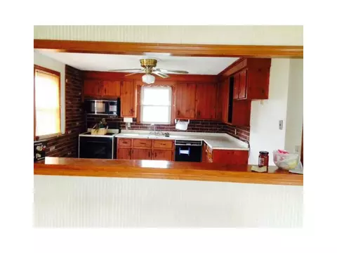 10 Ridgeway Dr, Warren, RI 02885 photo 3