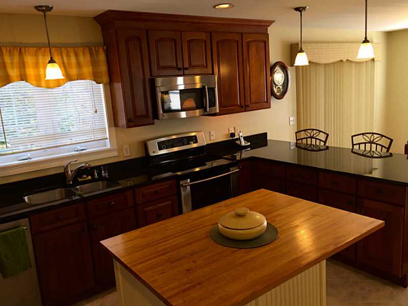 24 Crestview Dr, Westerly, RI 02891 photo 8
