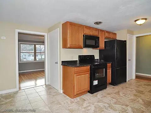 120 Cushing Rd, Warwick, RI 02888 photo 7
