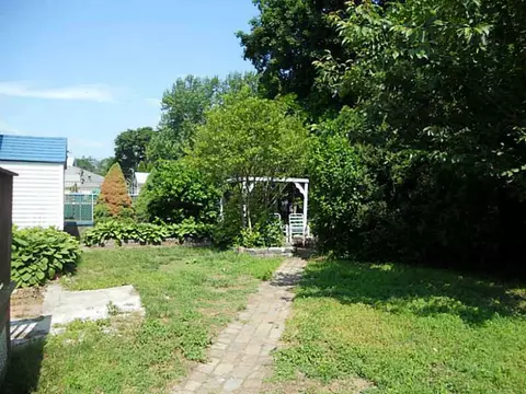 170 Adams St, Woonsocket, RI 02895 photo 15