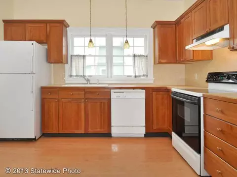 27 15th Ave, Warwick, RI 02886 photo 10