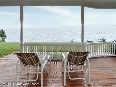 27 15th Ave, Warwick, RI 02886 photo 3