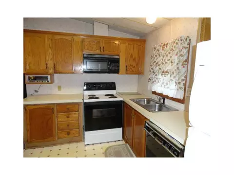 83 Wright Way, Coventry, RI 02816 photo 3
