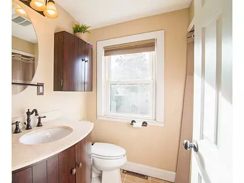 7 Spring St, Riverside, RI 02915 photo 17