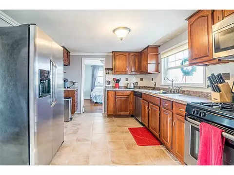 7 Spring St, Riverside, RI 02915 photo 12