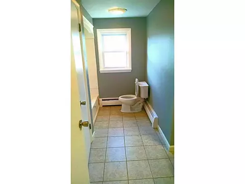 86 Foxcroft Ave, Warwick, RI 02889 photo 14