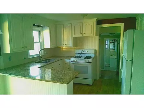 86 Foxcroft Ave, Warwick, RI 02889 photo 8
