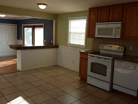 49 Duncan Rd, Warwick, RI 02886 photo 6