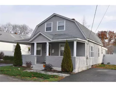 132 Holmes Rd, Warwick, RI 02888 photo 1