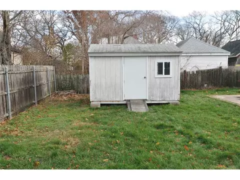 132 Holmes Rd, Warwick, RI 02888 photo 20