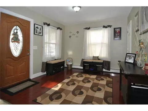 132 Holmes Rd, Warwick, RI 02888 photo 14