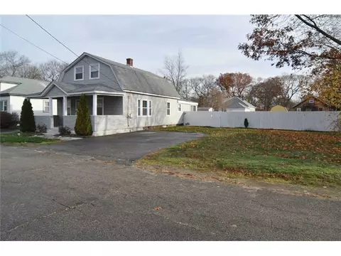 132 Holmes Rd, Warwick, RI 02888 photo 19