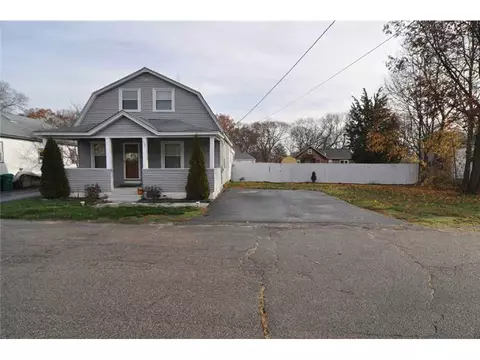 132 Holmes Rd, Warwick, RI 02888 photo 18