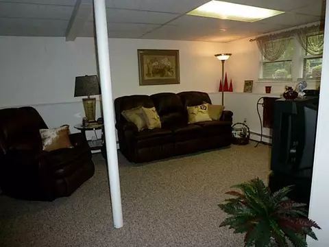 450 Tarklin Rd, Burrillville, RI 02830 photo 14