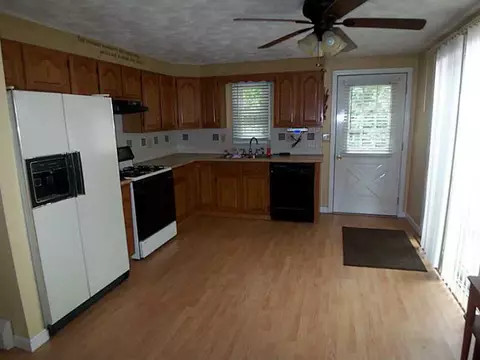 45 State St, Warwick, RI 02889 photo 6