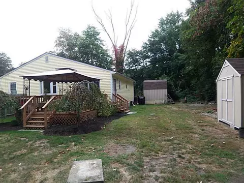 45 State St, Warwick, RI 02889 photo 3