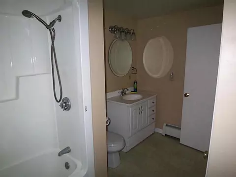 45 State St, Warwick, RI 02889 photo 9