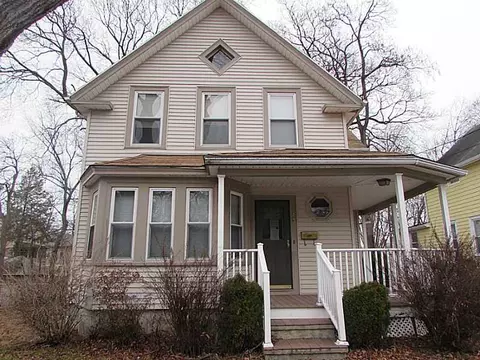 249 Summer St, Woonsocket, RI 02895 photo 1
