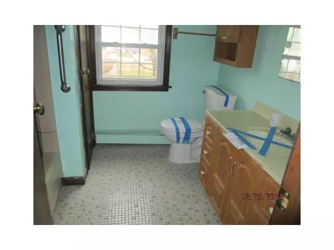 70 Haven St, Warwick, RI 02889 photo 5
