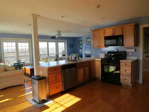 49 Main Rd, Little Compton, RI 02837 photo 2