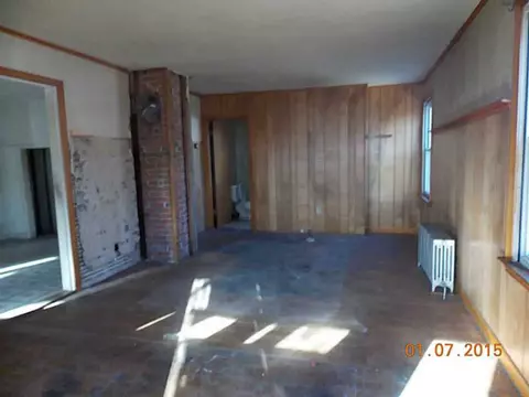 16 Broad St, Coventry, RI 02816 photo 11