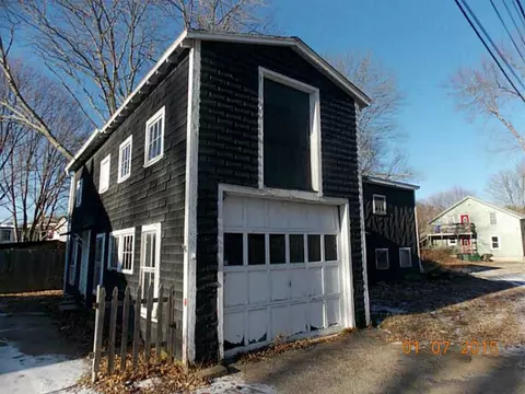 16 Broad St, Coventry, RI 02816 photo 3