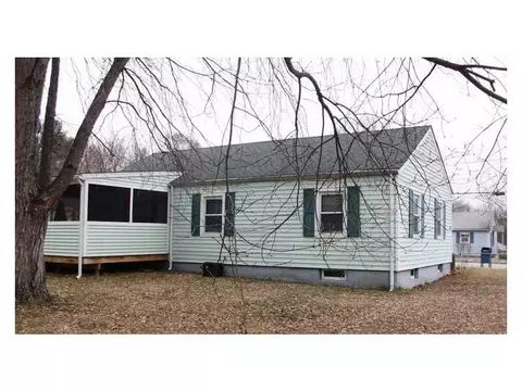 259 Lydia Ave, Woonsocket, RI 02895 photo 2