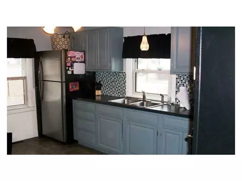 259 Lydia Ave, Woonsocket, RI 02895 photo 5