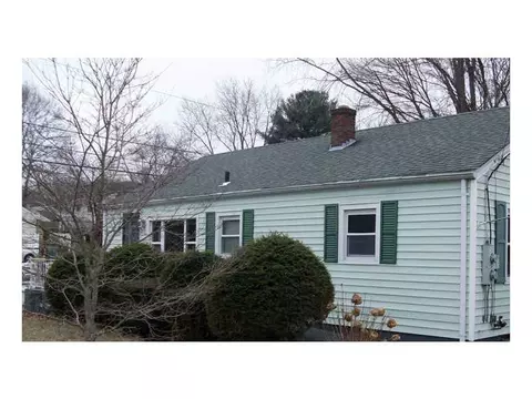 259 Lydia Ave, Woonsocket, RI 02895 photo 4