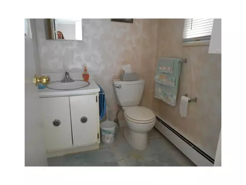 42 Janet Dr, Warwick, RI 02886 photo 16
