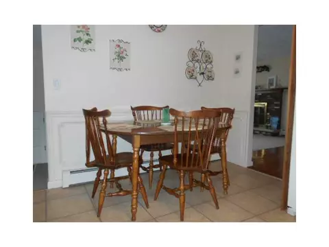 42 Janet Dr, Warwick, RI 02886 photo 4