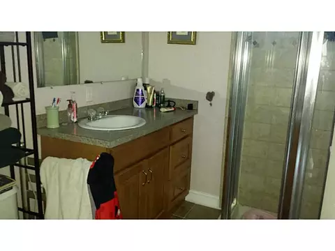 39 Ballou St, Woonsocket, RI 02895 photo 6
