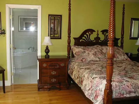 13 Gladding St, Bristol, RI 02809 photo 17