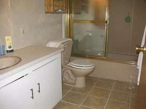 21 Claypool Dr, Warwick, RI 02886 photo 13
