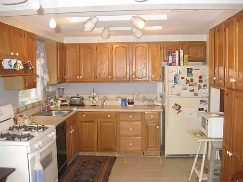 21 Claypool Dr, Warwick, RI 02886 photo 6