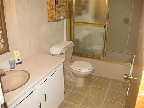 21 Claypool Dr, Warwick, RI 02886 photo 12