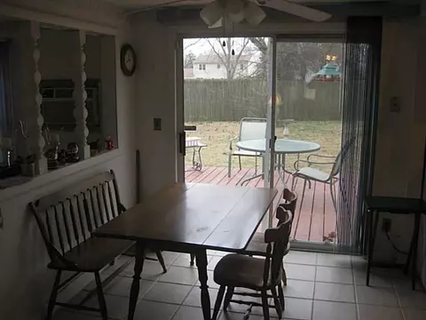 21 Claypool Dr, Warwick, RI 02886 photo 9