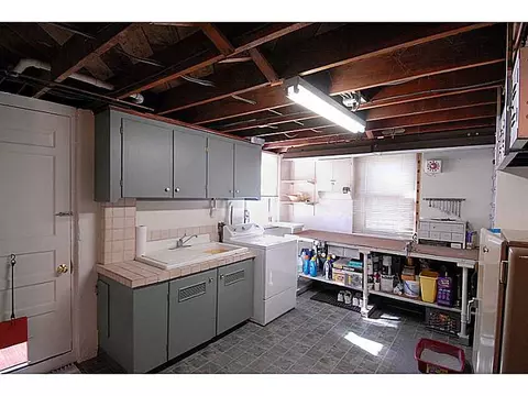 16 Harrison Ave, Westerly, RI 02891 photo 9
