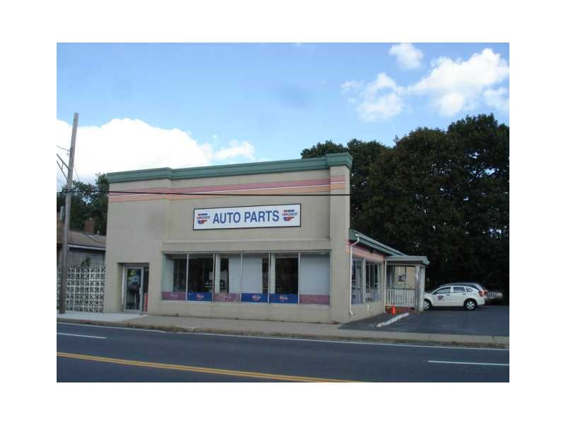626 Warwick Ave, Warwick, RI 02888 photo 1