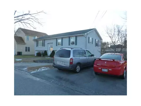 117 Prince St, Woonsocket, RI 02895 photo 2
