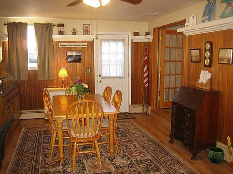 500 Buttonwoods Ave, Warwick, RI 02886 photo 12