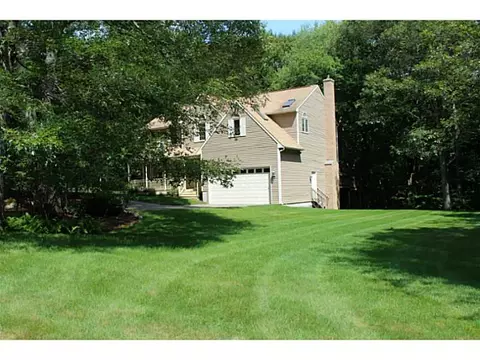 154 Ridge Dr, Exeter, RI 02822 photo 2