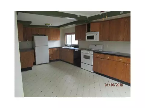 85 John St, Warwick, RI 02889 photo 3