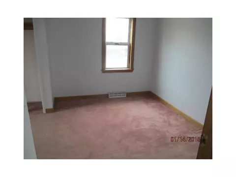 85 John St, Warwick, RI 02889 photo 5