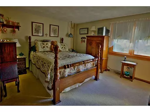 31 Bugbee Ave, Warwick, RI 02889 photo 10